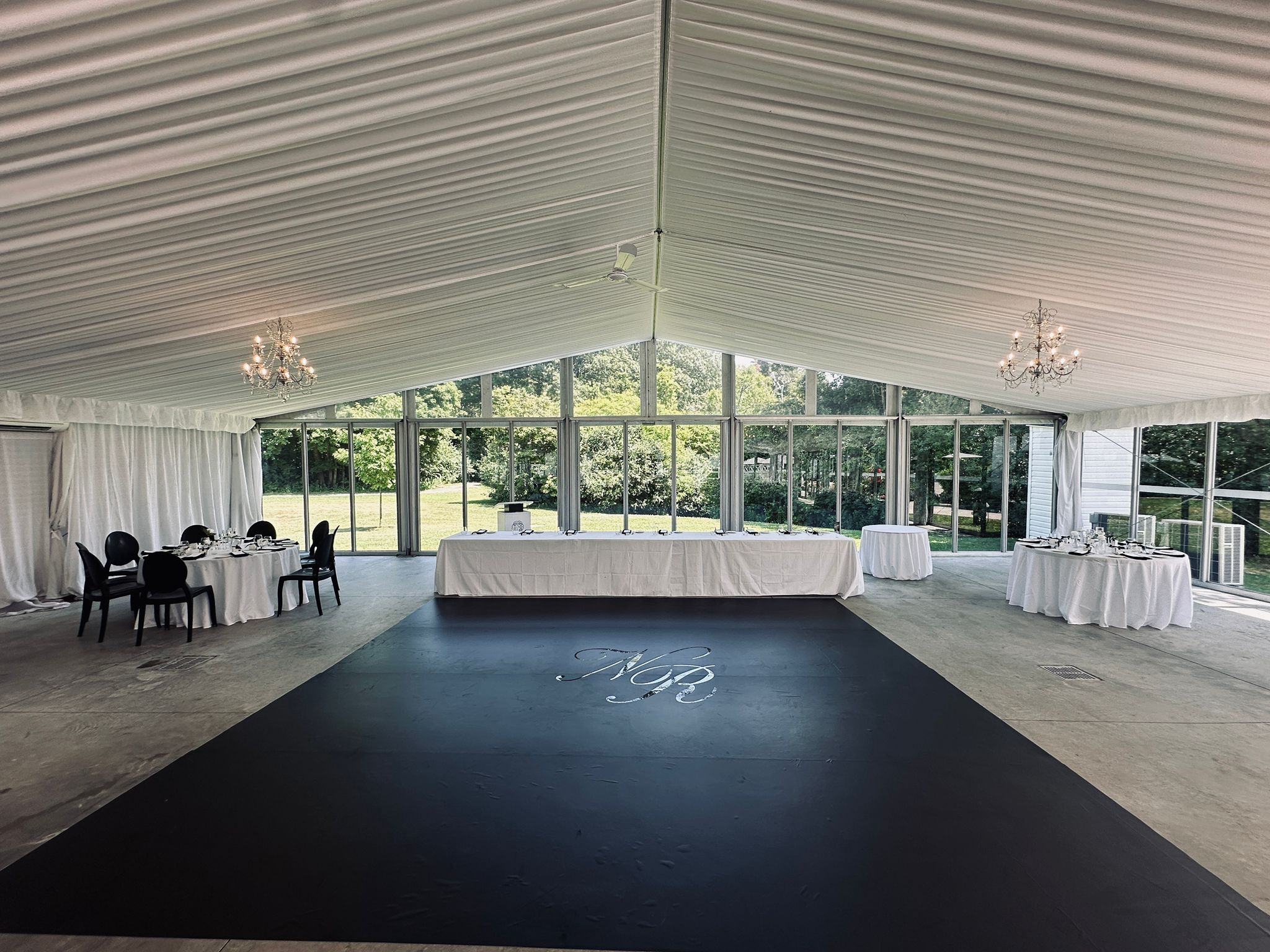 Vibrant Occasions - Rentals - Mississauga, Vancouver Island (photo 15)