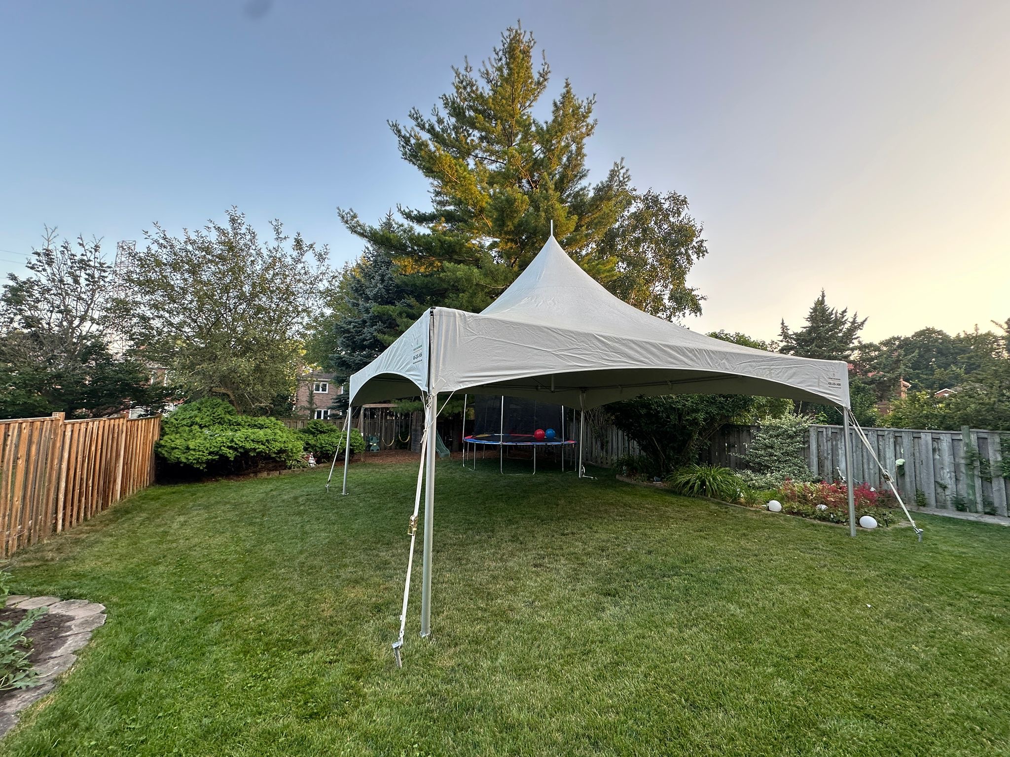 Vibrant Occasions - Rentals - Mississauga, Vancouver Island (photo 18)