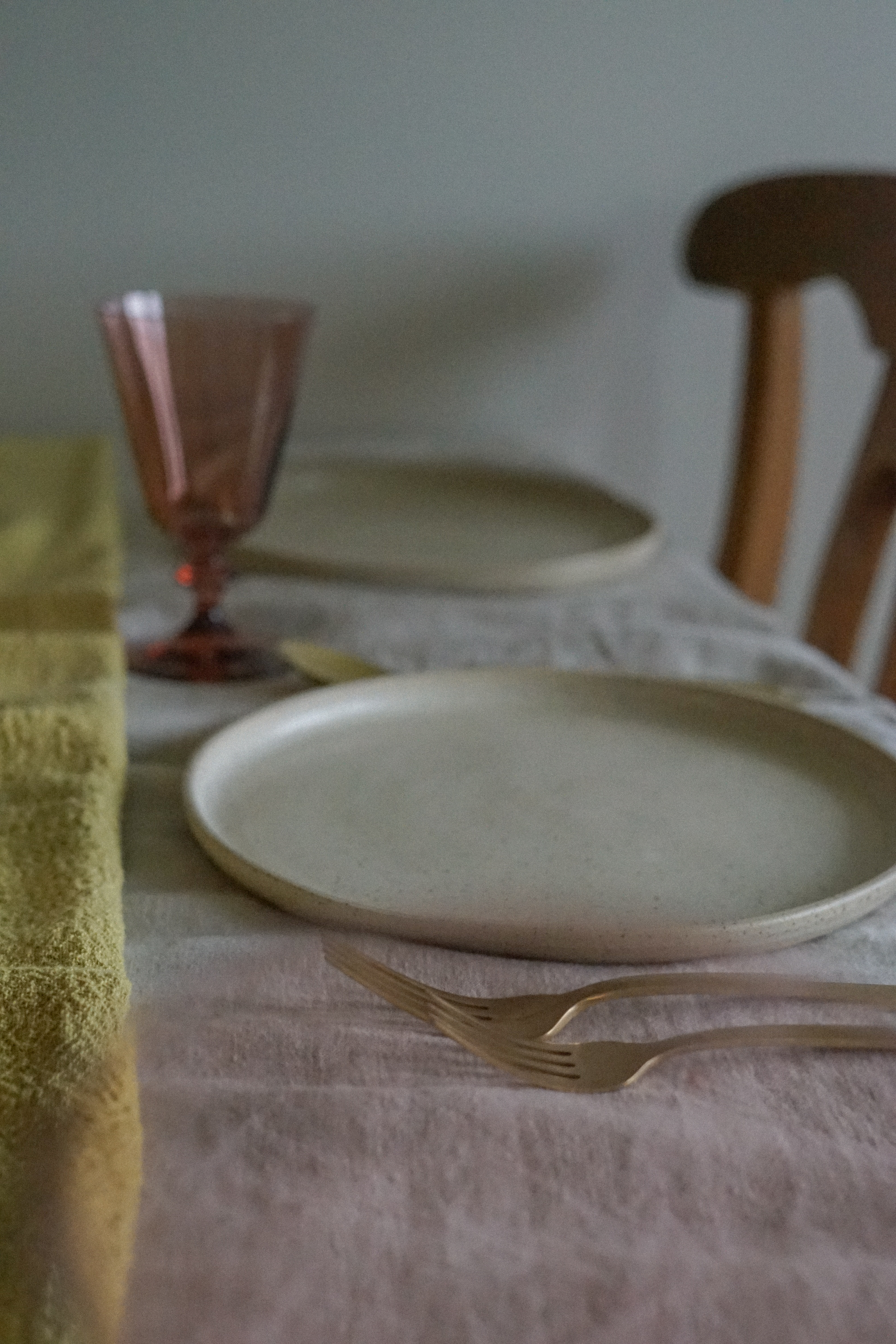 Moss & Minto Tableware