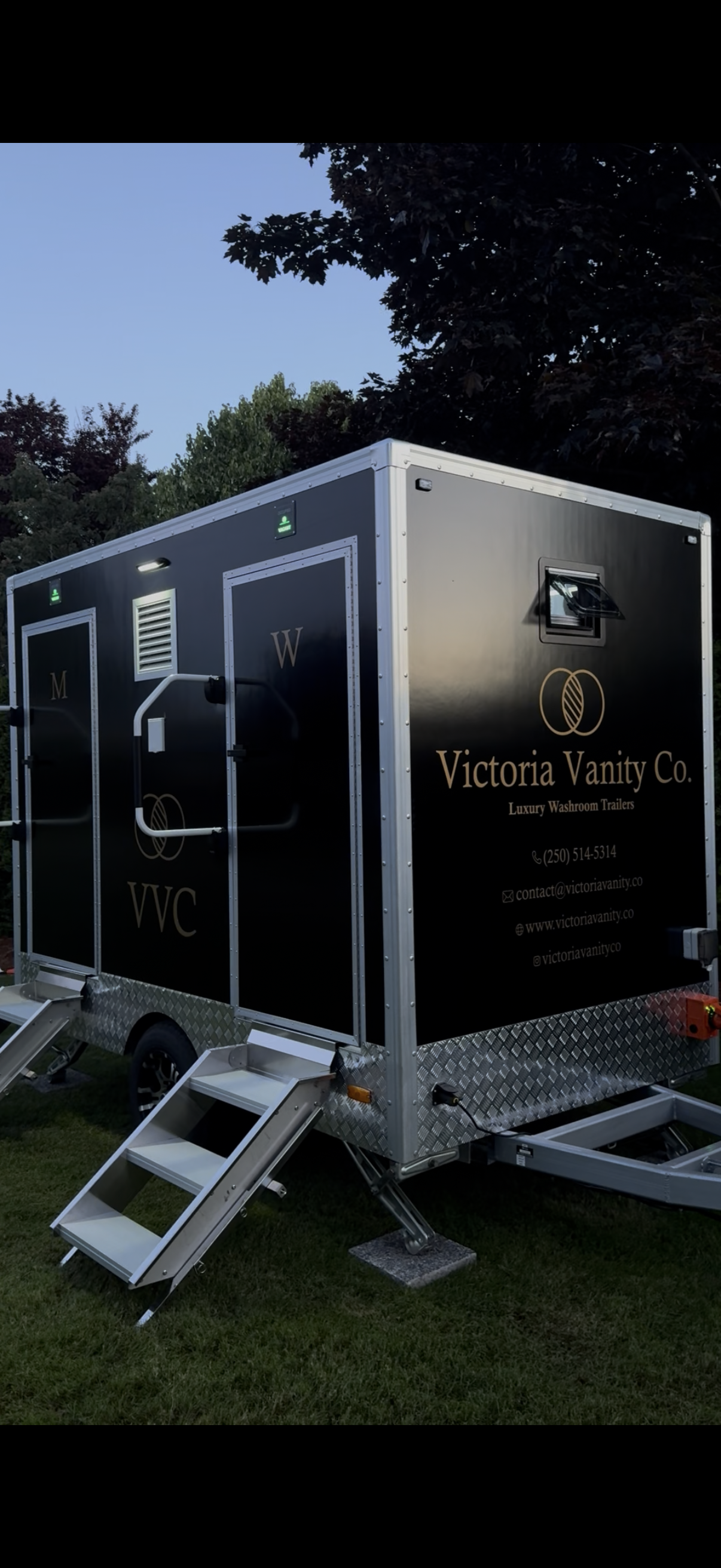 Victoria Vanity Co - Rentals - Victoria, Vancouver Island (photo 4)