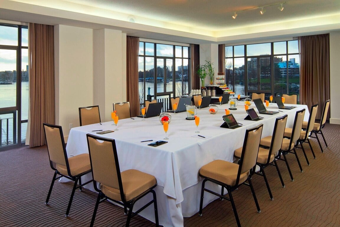 Delta Hotels Victoria Ocean Pointe Resort