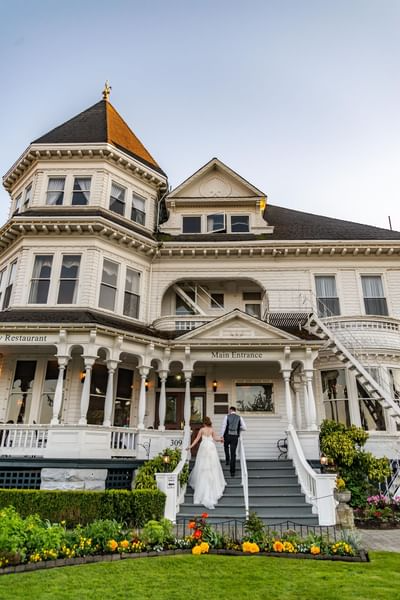 Pendray Inn & Tea House