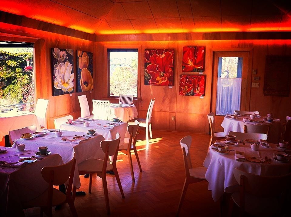 The Teahouse at Abkhazi Garden