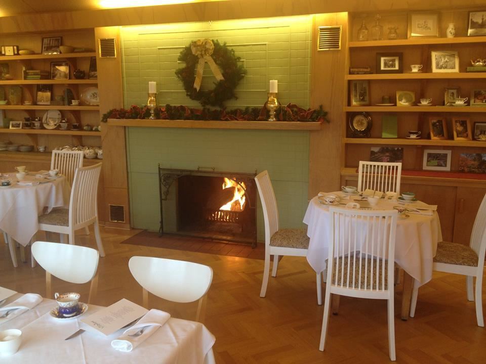 The Teahouse at Abkhazi Garden